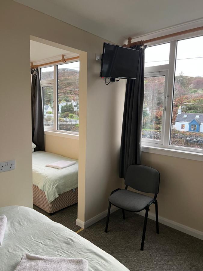 Saucy Mary'S Hostel Kyleakin Exteriör bild