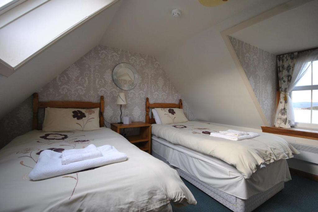 Saucy Mary'S Hostel Kyleakin Exteriör bild
