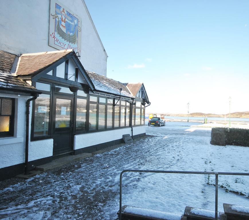 Saucy Mary'S Hostel Kyleakin Exteriör bild