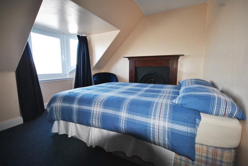 Saucy Mary'S Hostel Kyleakin Exteriör bild
